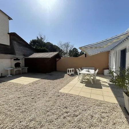 Charmante Maison A Saint-jean-de-monts, 400m De La Plage, Terrasse, Jardin, Parking Et Menage Inclus - Fr-1-224c-198 *