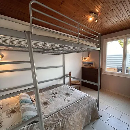Charmante Maison A Saint-jean-de-monts, 400m De La Plage, Terrasse, Jardin, Parking Et Menage Inclus - Fr-1-224c-198 بيت للعطل *